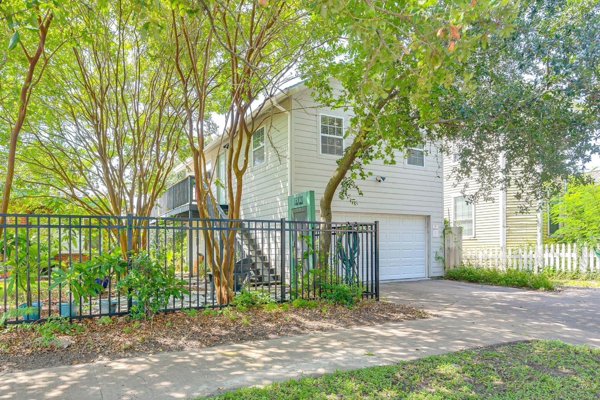 Cozy Galveston Apartment With Private Beach Pass! エクステリア 写真